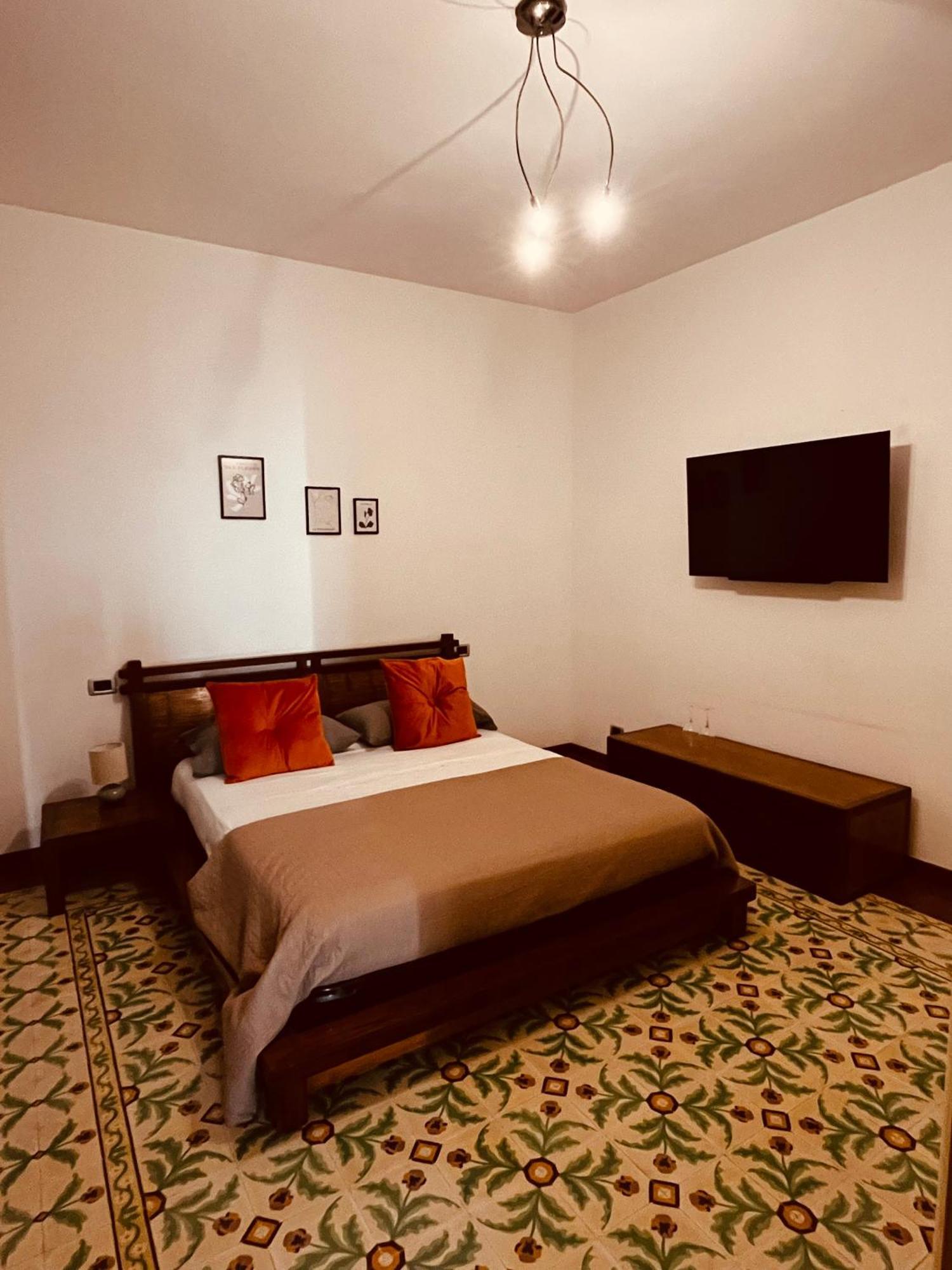 Sicilia Vacation Rooms Trapani Bagian luar foto